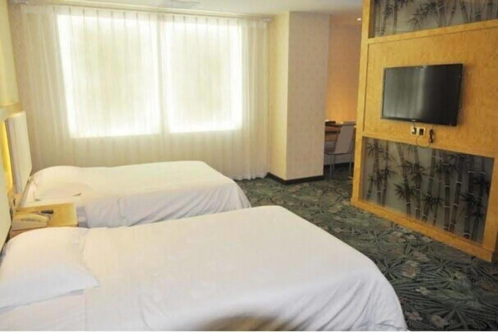 צ'נגצ'ון June Hotel מראה חיצוני תמונה