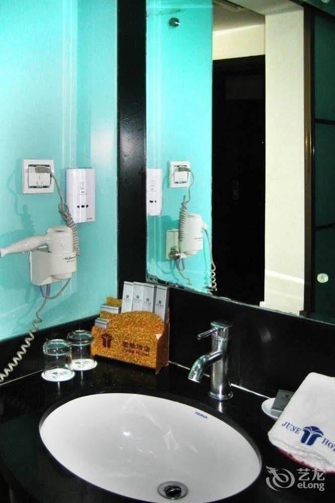 צ'נגצ'ון June Hotel מראה חיצוני תמונה