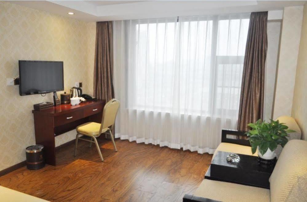 צ'נגצ'ון June Hotel מראה חיצוני תמונה